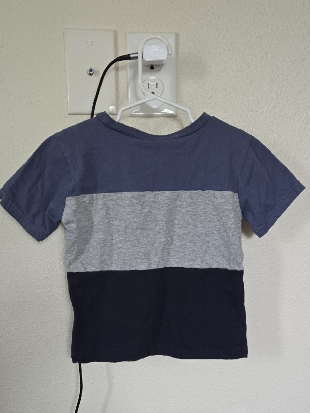 Colorblock Tee - Picture 4 of 4